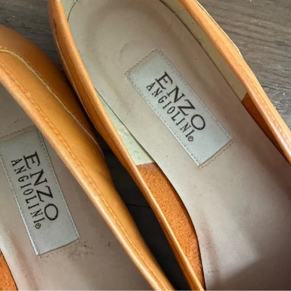 Enzo Angiolini Women's Orange Loafers - Picture 2 of 8